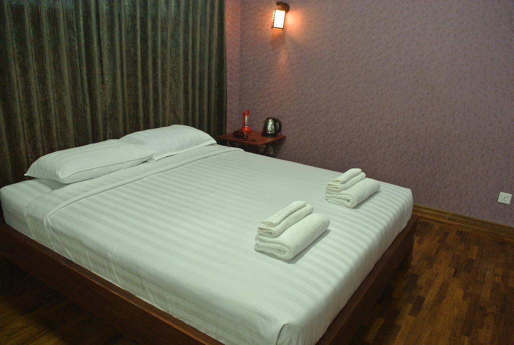 Yaewaddy Motel Gyogon Quarto foto